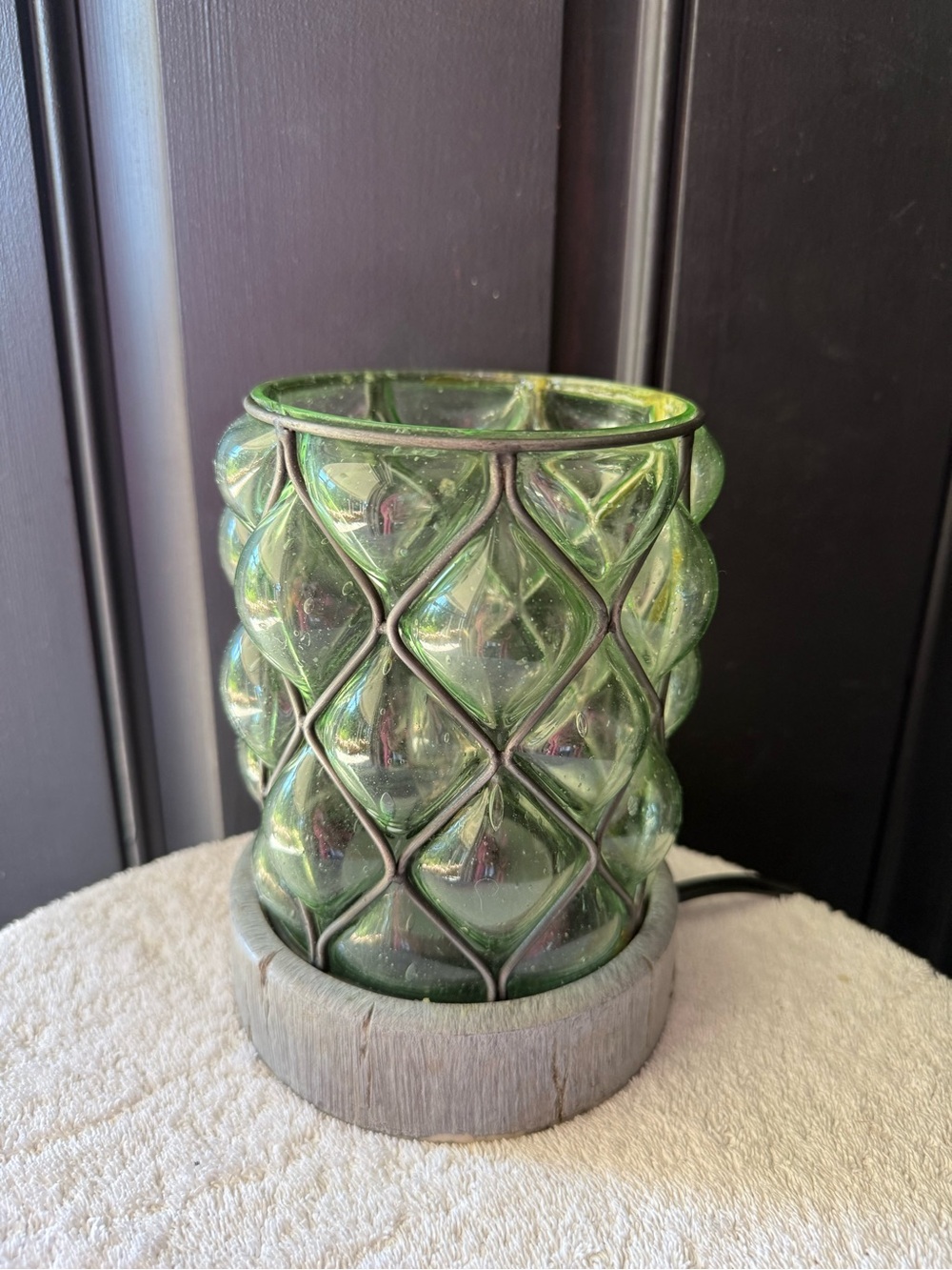 Scentsy COUNTRY LIGHT Warmer Vintage Green Bubble Glass  wood base